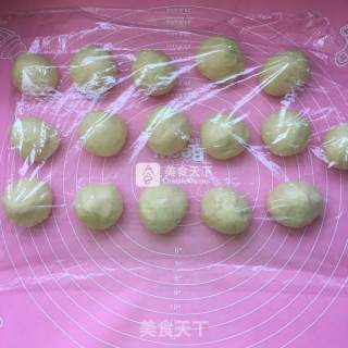 牛奶椰蓉小餐包-自己做就是放心的做法步骤：3