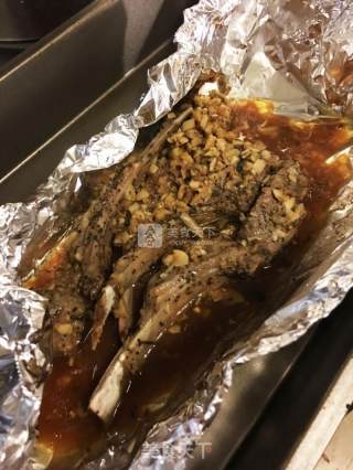 黑椒蒜香烤羊排的做法步骤：8