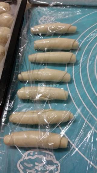 停不下来——蛋黄酥的做法步骤：2