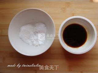 西红柿豌豆炒鸡蛋的做法步骤：2