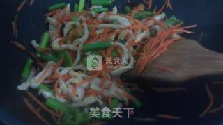 最爱的家常菜之一——鱼香肉丝的做法步骤：4