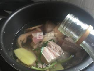 腌笃鲜的做法步骤：9