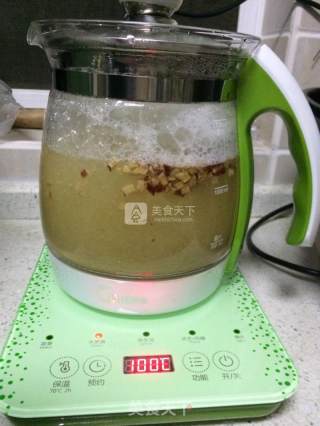 雪梨润肺汁的做法步骤：12