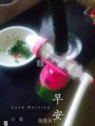 黄瓜饼的做法步骤：1