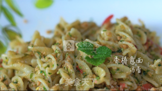 香椿意面的做法步骤：7