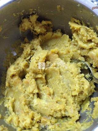 麻香红薯糯米饼的做法步骤：2