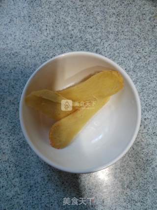 番茄炖肉片的做法步骤：1