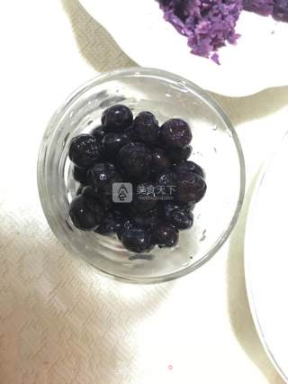 蓝莓紫薯奶山药的做法步骤：3