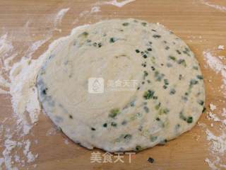 葱油饼的做法步骤：8
