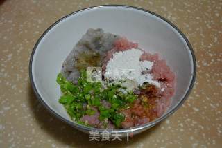 虾肉小馄饨的做法步骤：3