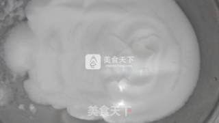 云朵般轻盈口感——奶牛戚风蛋糕的做法步骤：6