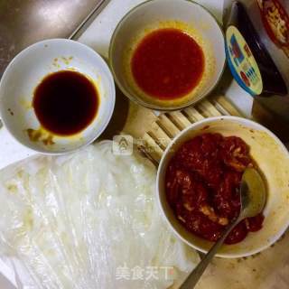 湿炒牛河的做法步骤：1