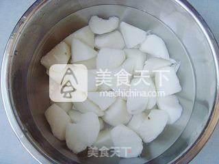 拔丝山药的做法步骤：3