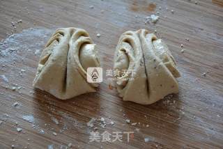 豆渣花卷的做法步骤：10
