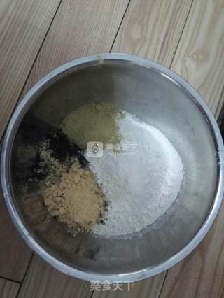 杂粮包子的做法步骤：1