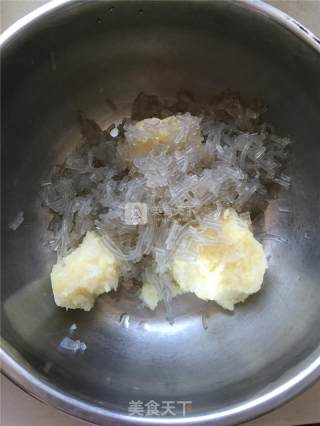白菜粉条馅饼的做法步骤：4