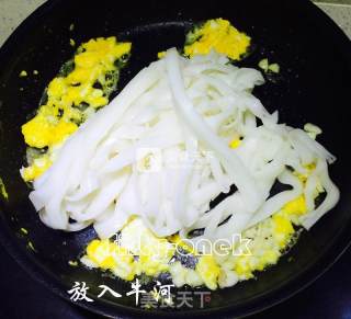 干炒牛河的做法步骤：4