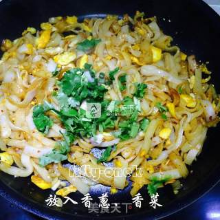 干炒牛河的做法步骤：9