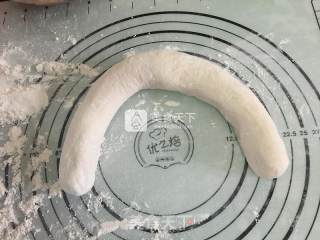 酸菜猪肉煎饺的做法步骤：9
