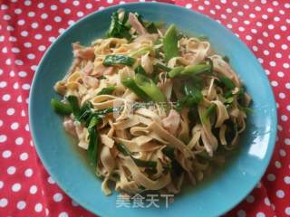 培根大蒜炒百叶的做法步骤：6