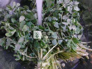 香干炒草籽的做法步骤：2