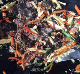 鱼香肉丝的做法步骤：10