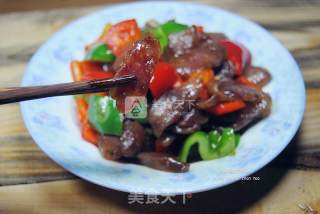 彩椒炒腊肠的做法步骤：6