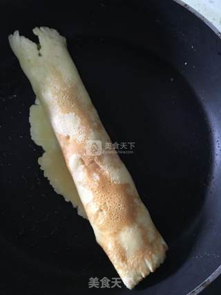 鸡蛋香蕉卷饼的做法步骤：6