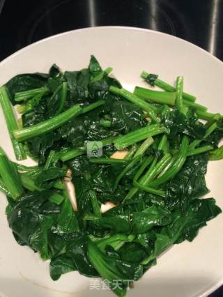蒜蓉菠菜塔的做法步骤：6