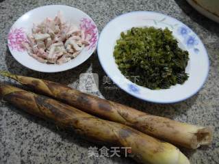 五花肉雪菜炒雷笋的做法步骤：1