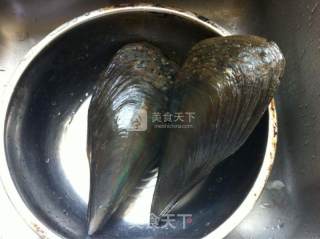 蒜蓉粉丝蒸带子的做法步骤：1