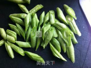 酱香干贝四季豆的做法步骤：1