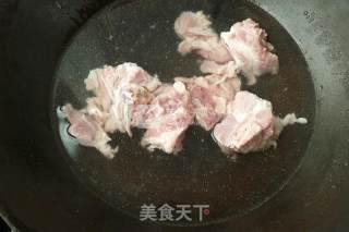 粉葛猪骨粥的做法步骤：2