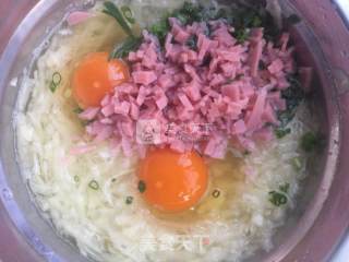 土豆饼的做法步骤：4