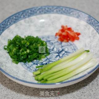 春天的味道---葱油莴笋的做法步骤：3