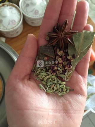 清香牛肉面的做法步骤：2
