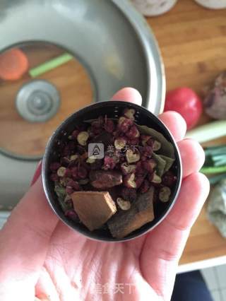 清香牛肉面的做法步骤：3