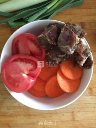 清香牛肉面的做法步骤：4