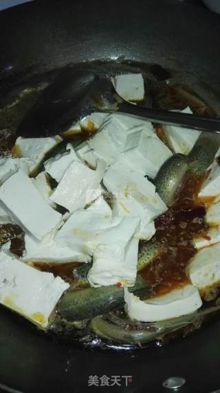 泥鳅炖豆腐的做法步骤：8