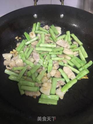 四季豆炒肉的做法步骤：5
