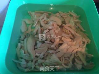 笋干烧肉的做法步骤：2