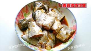 糖醋带鱼的做法步骤：2