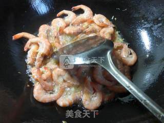 鲜虾炒茼蒿的做法步骤：6