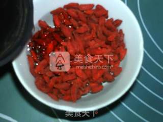 桑杞玫瑰姜枣膏的做法步骤：2