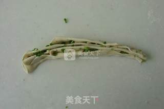 猪油渣葱油饼的做法步骤：8