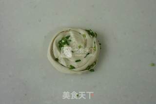 猪油渣葱油饼的做法步骤：9