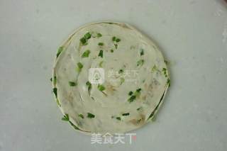 猪油渣葱油饼的做法步骤：10