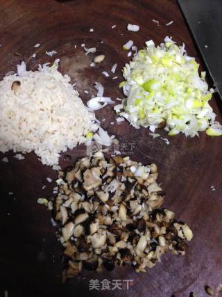 油面筋酿肉的做法步骤：1