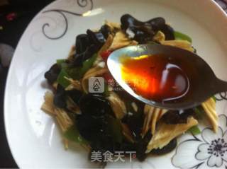 腐竹拌黑木耳的做法步骤：10