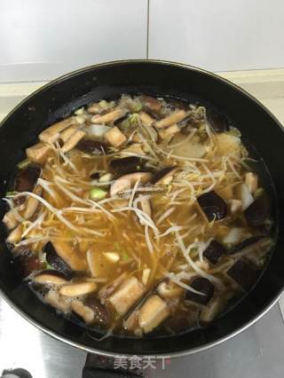 韩式牛肉汤的做法步骤：5